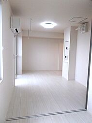 近鉄名古屋線 霞ヶ浦駅 徒歩2分の賃貸アパート 3階1LDKのリビング/ダイニング