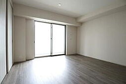 大宮スカイ＆スクエア　ザ・レジデンス 302 3階1LDKのリビング/ダイニング