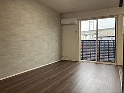 東武伊勢崎線 太田駅 徒歩12分の賃貸アパート 2階1LDKのリビング/ダイニング