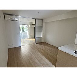 ホワイトバード 103 1階1LDKのリビング/ダイニング