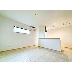 RUSCELLO守山 202 2階2LDKのリビング/ダイニング