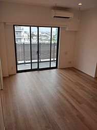 都営三田線 新板橋駅 徒歩2分の賃貸マンション 10階2LDKのリビング/ダイニング