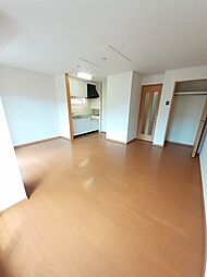 Ｖｉｌｌａ　フォーシーズン 105 1階1LDKのリビング/ダイニング