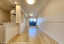 カーサ・ルピナス 203 2階2LDKのリビング/ダイニング