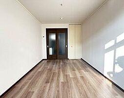 京王線 国領駅 徒歩17分の賃貸アパート 2階1Kのリビング/ダイニング