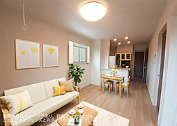 ヴィリーブ 205 2階2LDKのリビング/ダイニング