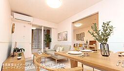 ヴィラ・オアシス 101 1階1LDKのリビング/ダイニング