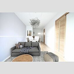 ノースフィールド 107 1階3LDKのリビング/ダイニング