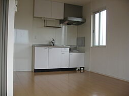 三岐鉄道三岐線 伊勢治田駅 徒歩10分の賃貸アパート 2階2DKのリビング/ダイニング