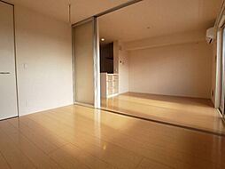 フルール・ド・ティアラ　Ｅ 206 2階2LDKのリビング/ダイニング