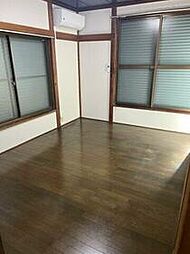 ロングハウス 203 2階ワンルームのリビング/ダイニング