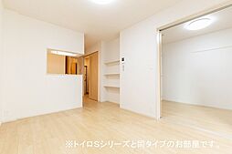 上信電鉄 上州七日市駅 徒歩4分の賃貸アパート 1階1LDKのリビング/ダイニング