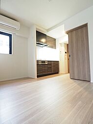 東京メトロ日比谷線 中目黒駅 徒歩13分の賃貸マンション 2階1SLDKのリビング/ダイニング