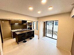 名鉄津島線 七宝駅 徒歩28分の賃貸アパート 1階1LDKのリビング/ダイニング