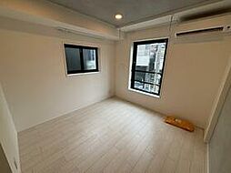 都営大江戸線 西新宿五丁目駅 徒歩8分の賃貸マンション 1階1Kのリビング/ダイニング