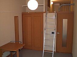 レオパレスプレジール山王 302 3階1Kのリビング/ダイニング