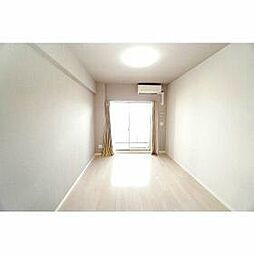 スペーシア江坂広芝町 1102 11階1Kの室内