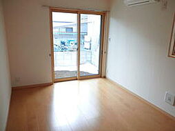 京王線 調布駅 徒歩9分の賃貸アパート 1階1Kのリビング/ダイニング