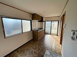 ホワイトルーフ内田 203 2階1DKのリビング/ダイニング