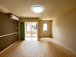 JR東海道本線 岐阜駅 バス20分 北鶉下車 徒歩7分の賃貸アパート 1階1Kのリビング/ダイニング