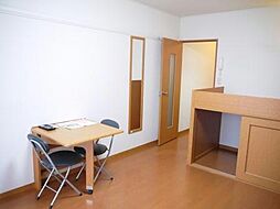 レオパレスドリーム 106 1階1Kのリビング/ダイニング