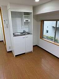 慶応マンション 0112 1階ワンルームのリビング/ダイニング