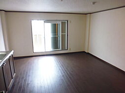 ソルアモール亀岡 1 1階3LDKのリビング/ダイニング