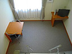 レオパレスエバーグリーン 204 2階1Kのリビング/ダイニング