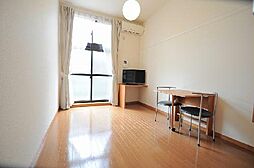 レオパレスシゲル 104 1階1Kのリビング/ダイニング