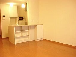 レオパレスベルコンフォート 202 2階1Kのリビング/ダイニング