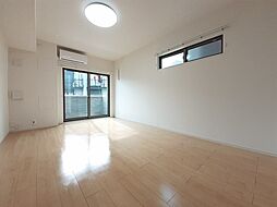 ブレッザII 102 1階1Kのリビング/ダイニング