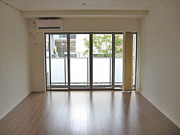 東急東横線 代官山駅 徒歩9分の賃貸マンション 1階1LDKのリビング/ダイニング