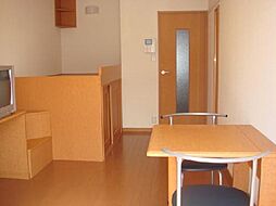 レオパレスドラゴン 104 1階1Kのリビング/ダイニング