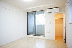 フルーヴ 3階1Kのリビング/ダイニング