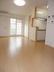 アーバン　ドエル桜　Ａ 101 1階1LDKのリビング/ダイニング