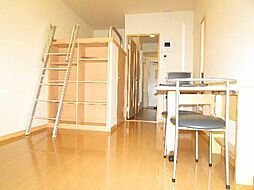 レオパレスマローネ 102 1階1Kのリビング/ダイニング