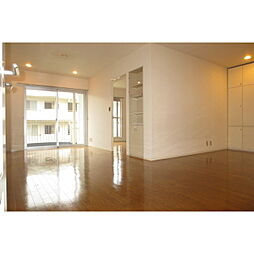 磯子台パークハイツ12号棟 202 2階3LDKのリビング/ダイニング