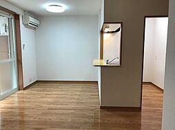 エバーレジデンス 102 1階1LDKのリビング/ダイニング