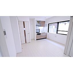 JR山手線 新橋駅 徒歩9分の賃貸マンション 5階1DKのリビング/ダイニング