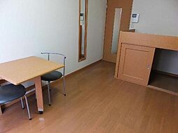 レオパレスＲｉｃｏｒｄｏ 104 1階1Kのリビング/ダイニング