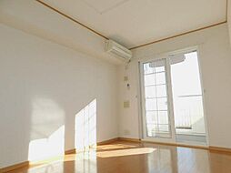 グランデ・フォレスタＣ 102 1階1LDKのリビング/ダイニング