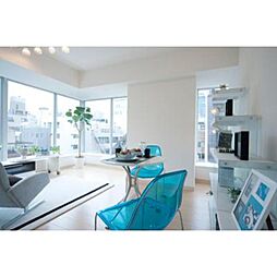 JR山手線 浜松町駅 徒歩3分の賃貸マンション 2階1LDKのリビング/ダイニング