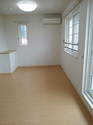 ブライトヒルズ 202 2階1LDKのリビング/ダイニング