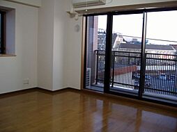 JR武蔵野線 新秋津駅 徒歩1分の賃貸マンション 3階1LDKのリビング/ダイニング