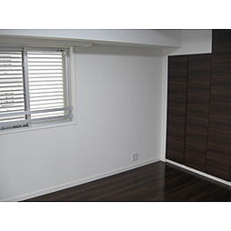 都営大江戸線 牛込神楽坂駅 徒歩2分の賃貸マンション 9階1Kのリビング/ダイニング