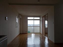 メゾンドリーム 2階1LDKのリビング/ダイニング