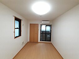 アベニューサイド五条 3階ワンルームのリビング/ダイニング