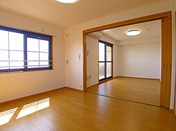 マンショングレイスエレガント 3階2LDKのリビング/ダイニング