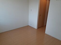 ゼファーコート 204 2階1LDKのリビング/ダイニング