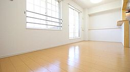 コンフォリア 202 2階1LDKのリビング/ダイニング